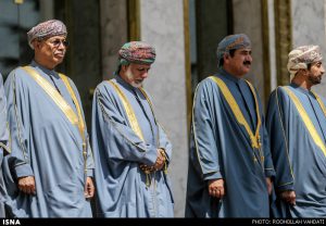 لباس‌های سنتی عمان: داستانی از تاریخ و هنر بر تن